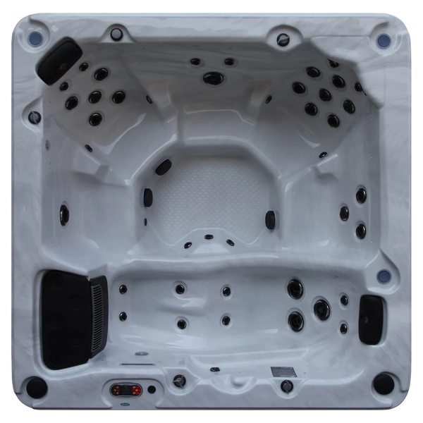 Canadian Spa Company Thunder Bay 6-Person Hot Tub